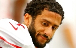 colin-kaepernick-flag-flap-stays-on-cue-for-anthem-in-san-diego__544796_-1