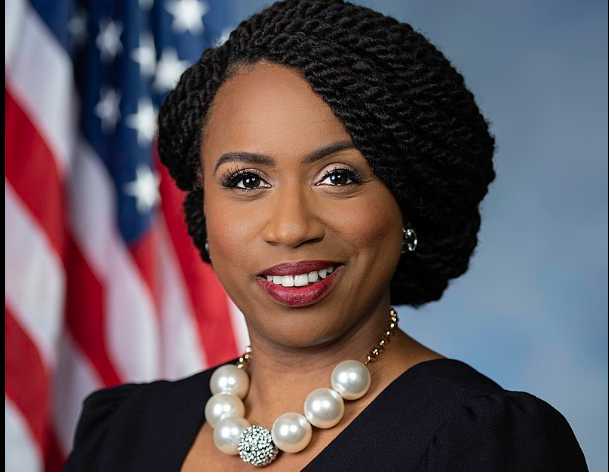 Rep. Ayanna Pressley (MA-07) today re-introduced the People’s Justice Guarantee (PJG)