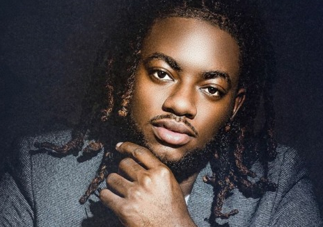 Singer Answele has just released a visual for the song ‘Jah Is In Control’ (remix) which features Chronic Law.