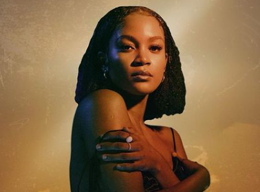 Reggae songstress Jaz Elise has just released the following visual for the ballad 'After 3' featuring singer Mortimer.