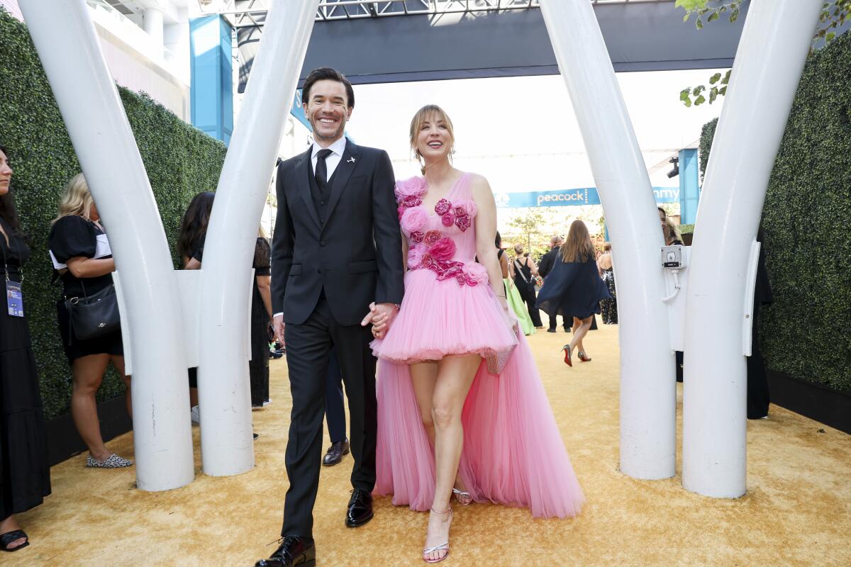 Kaley Cuoco Engaged To Tom Pelphrey