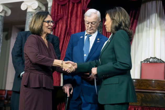 Why did Deb Fischer husband refuse to shake hands with Kamala Harris